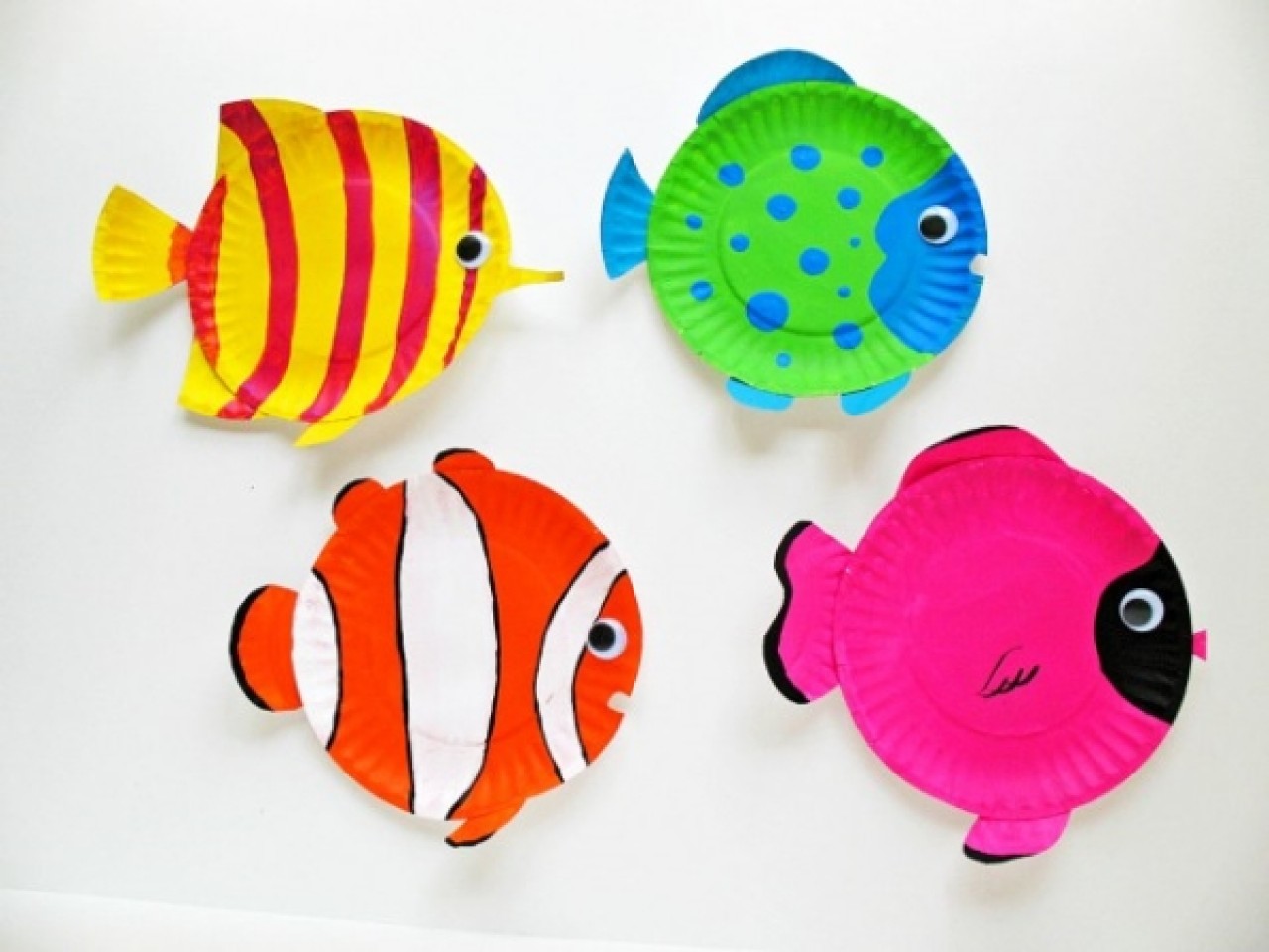 Рыбки из картона для детей