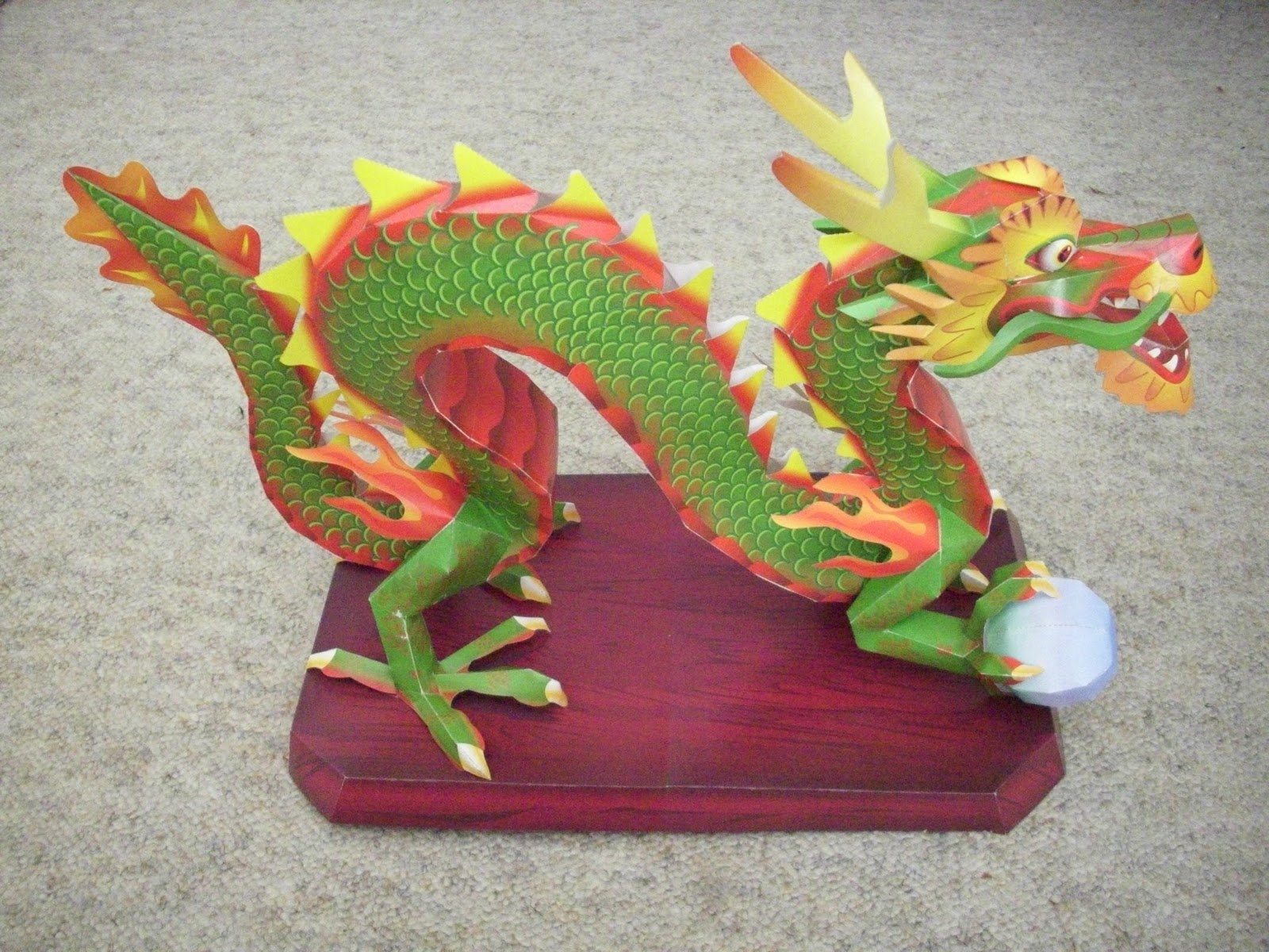 Паперкрафт китайский дракон