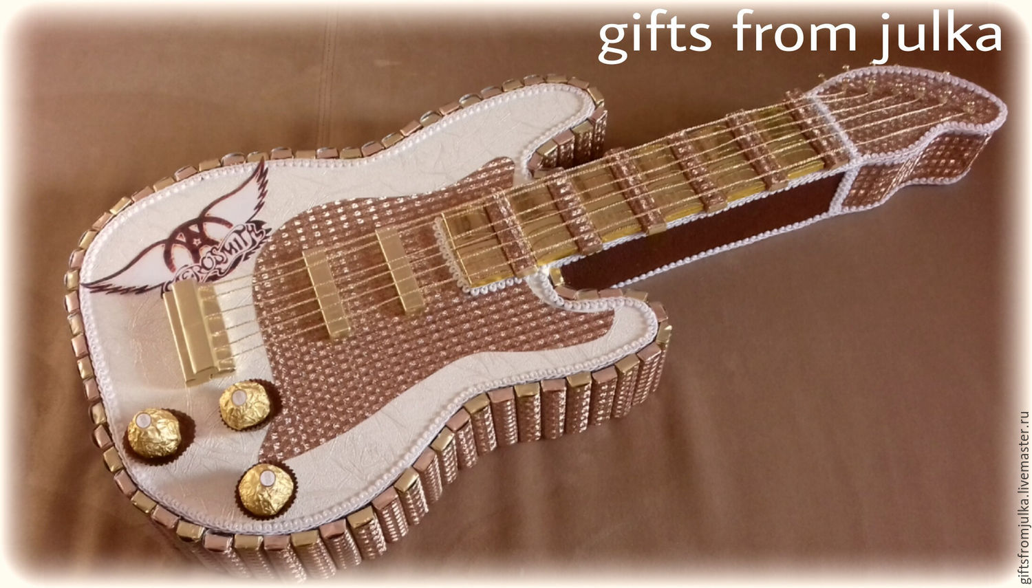 Сладкий ПОДАРОК на День Рождения! DIY Гитара из конфет