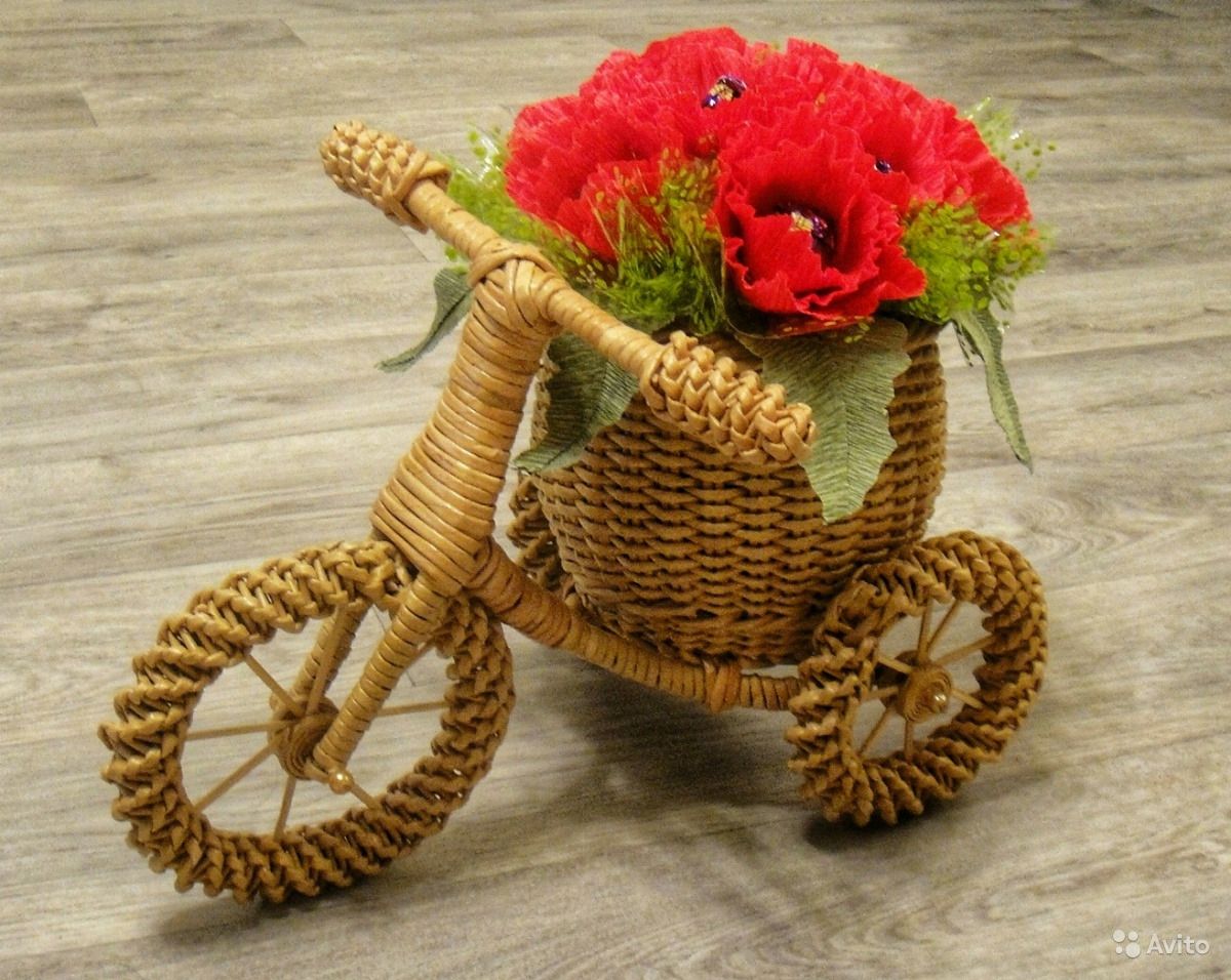 Плетение из бумажной лозы велосипед