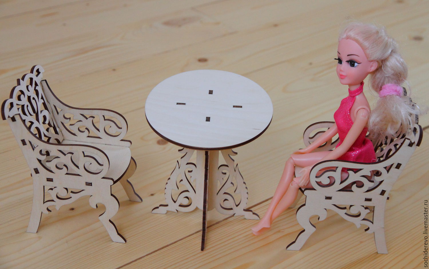 Эксклюзивная мебель для Барби