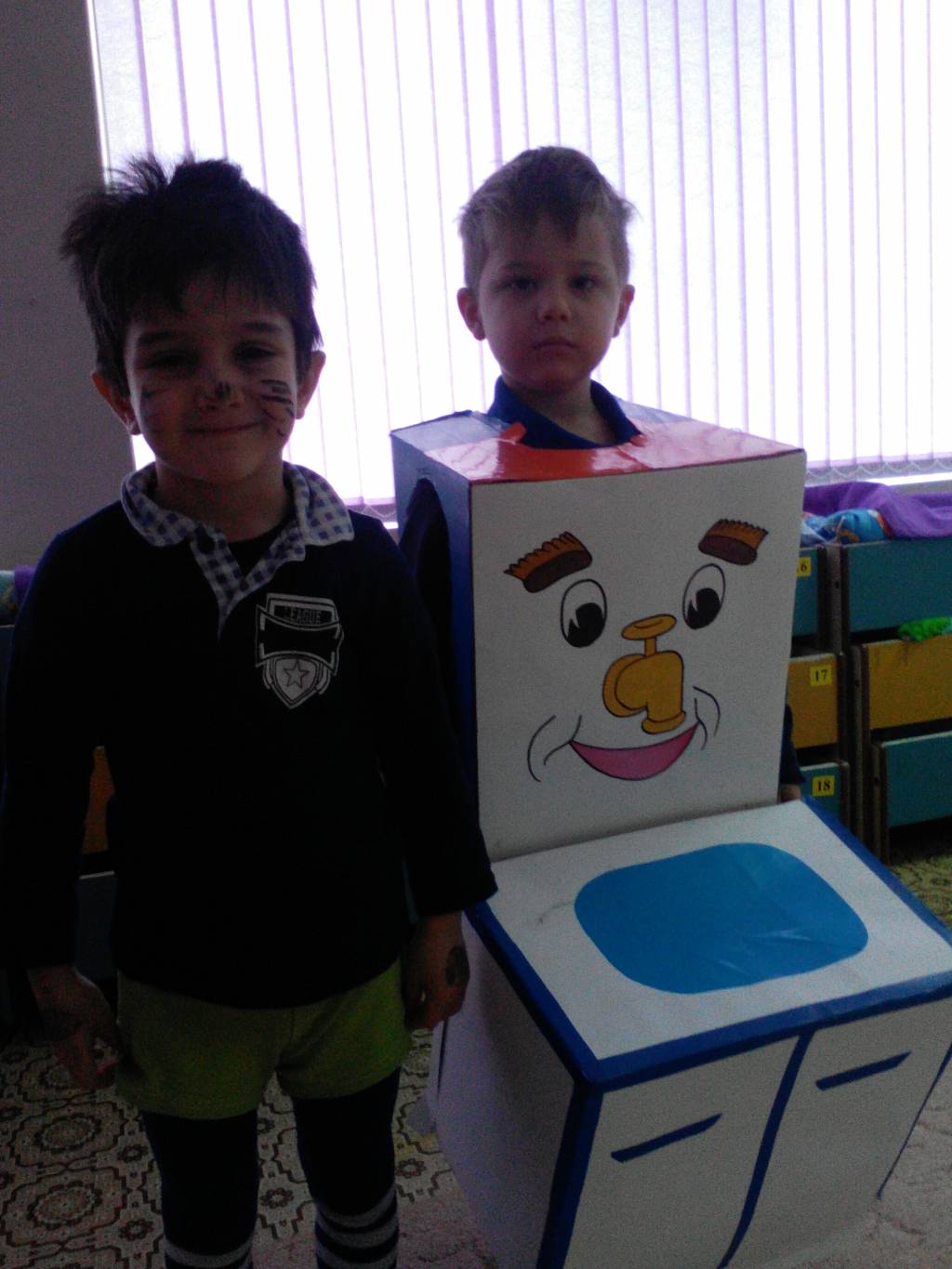 Мойдодыр поделка в детский сад из коробки