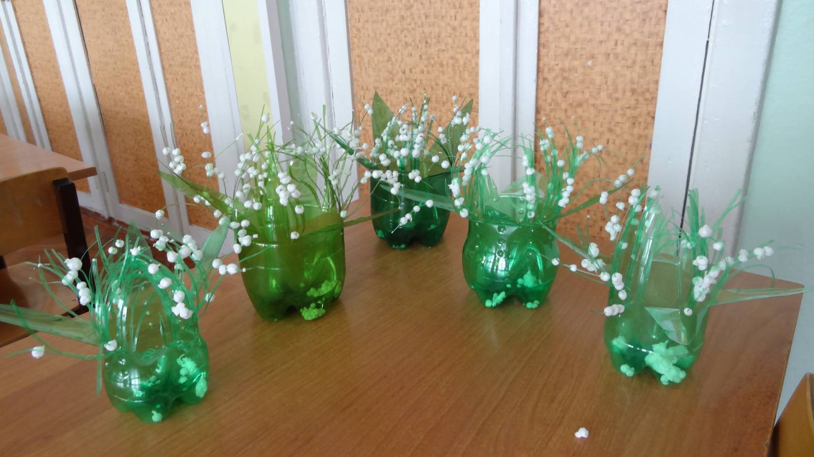 Горшки для цветов из пластиковых бутылок (44 фото)