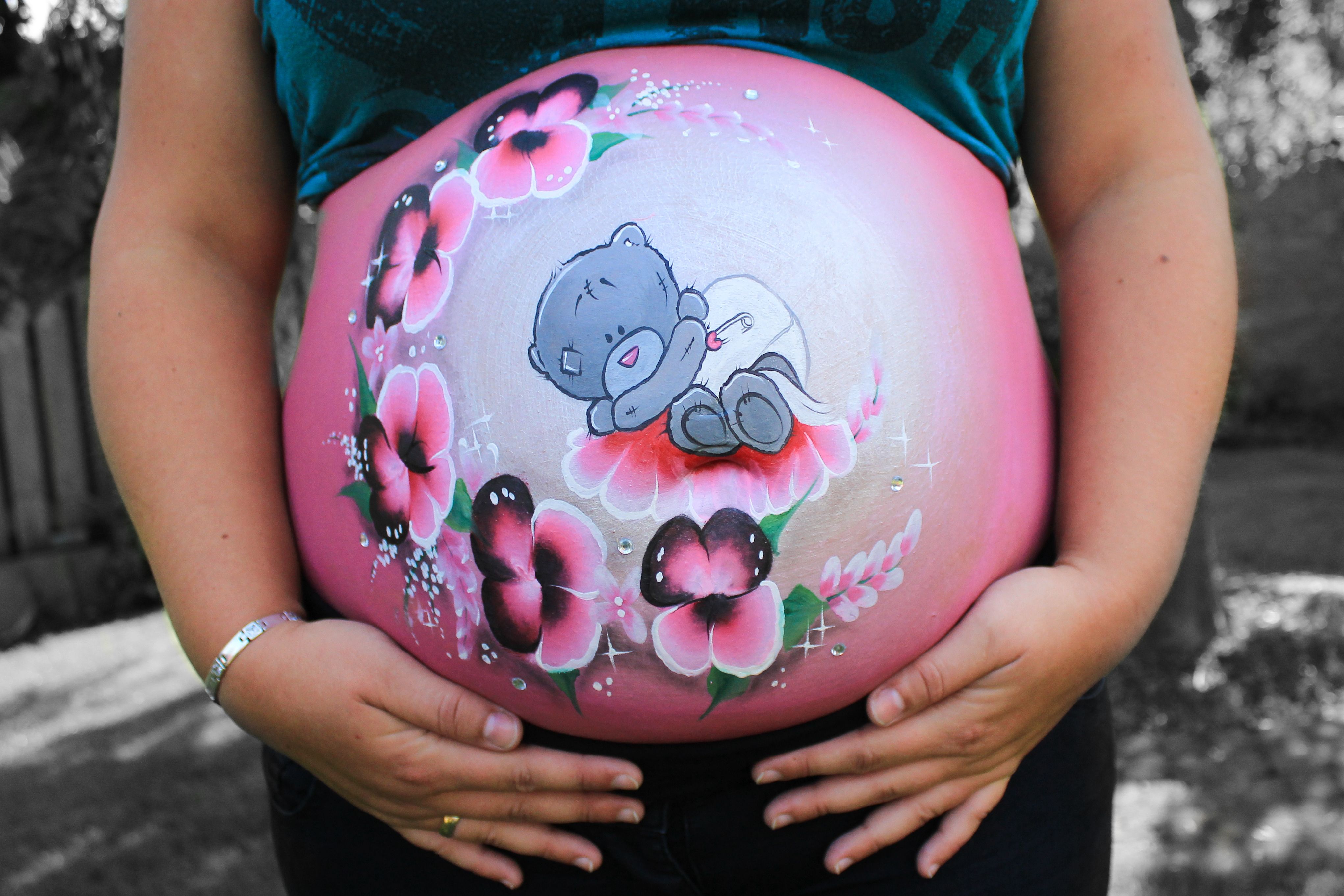 Рисунки на животе у беременных