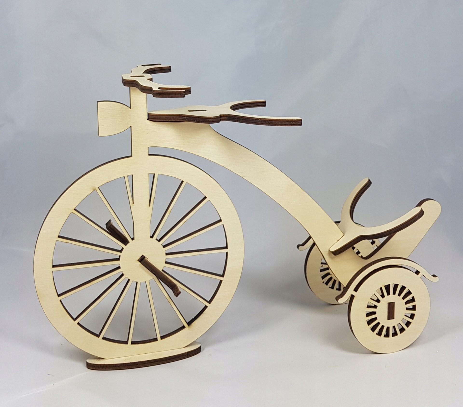 Деревянный велосипед