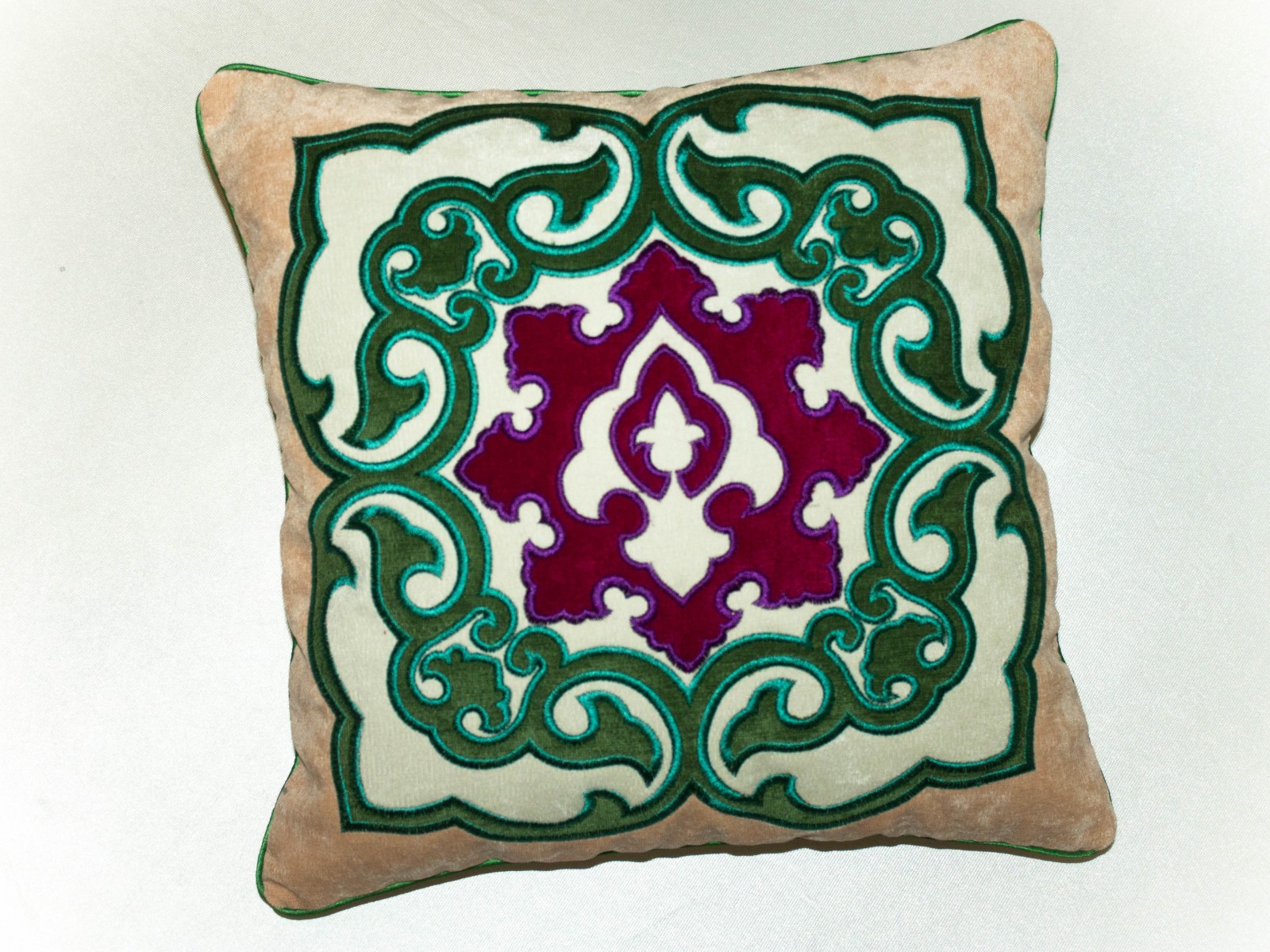 Подушки с татарским орнаментом