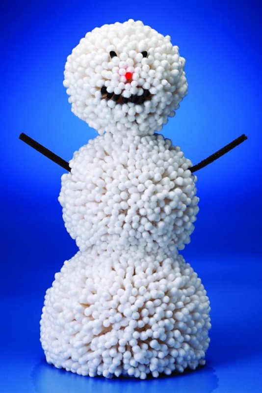 Снеговик из подручных материалов