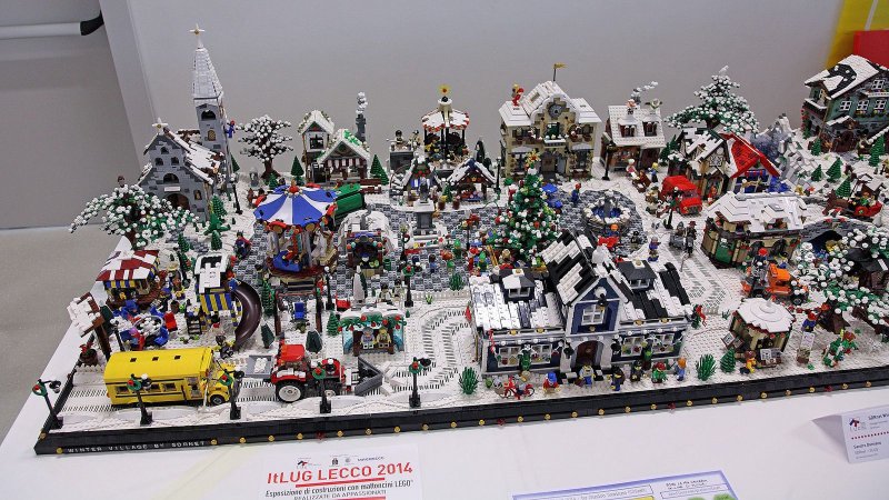 LEGO Snow City moc