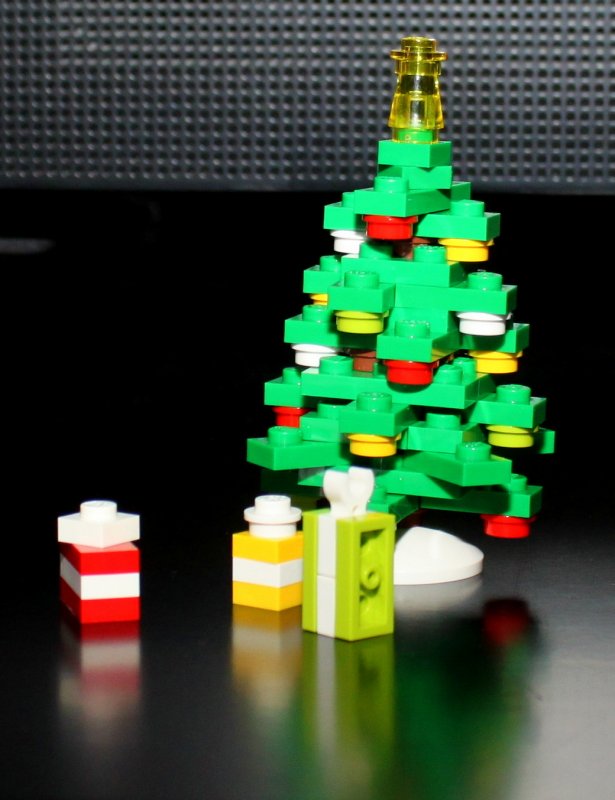 LEGO WEDO Christmas Tree