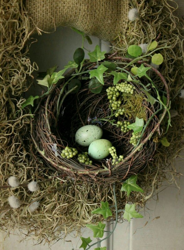 Пасхальные композиции гнездо