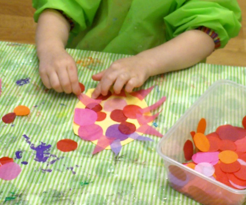 Аппликация рыбка из цветной бумаги для детей