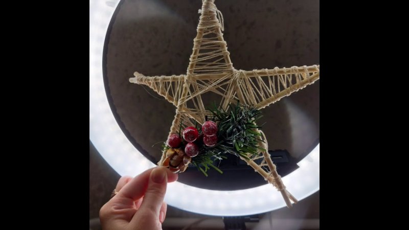 Новогодняя звезда из палочек для суши