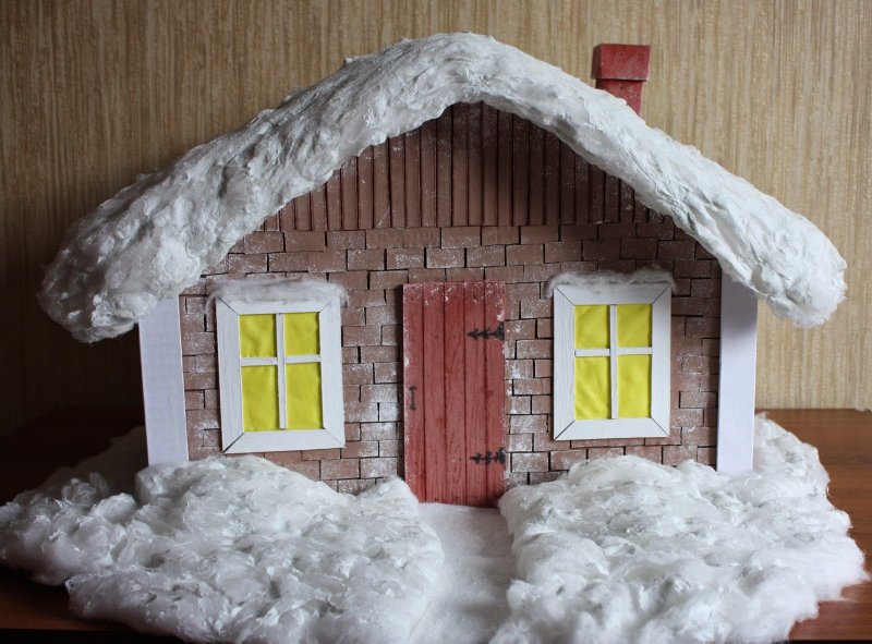 Картонный зимний домик