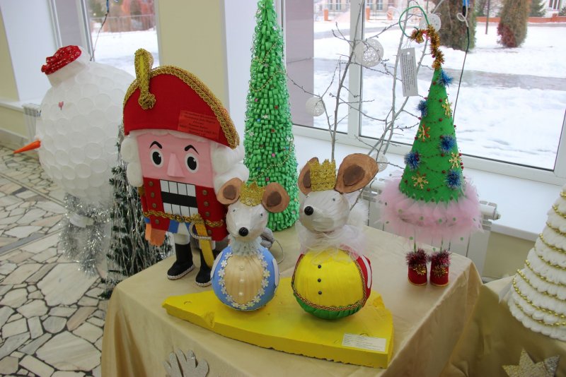 Выставка поделок новогодние фантазии в детский сад