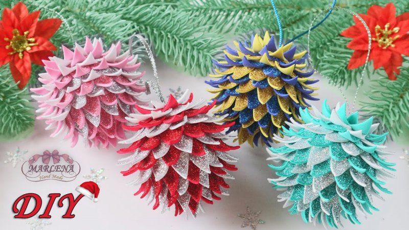 Новогодние игрушки из фоамирана на елку