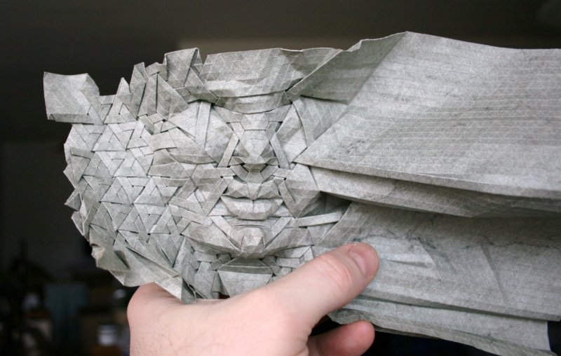 Скульптура из мятой бумаги