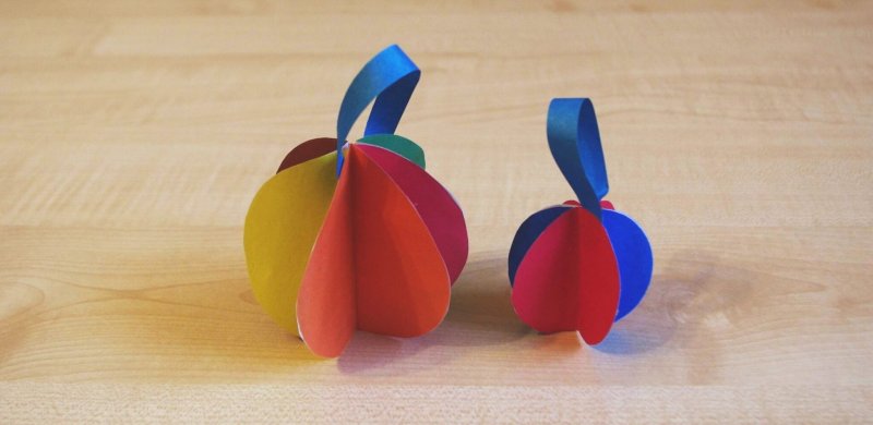Елочные игрушки из цветной бумаги