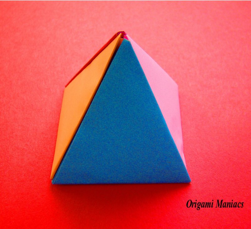 Оригами пирамидка