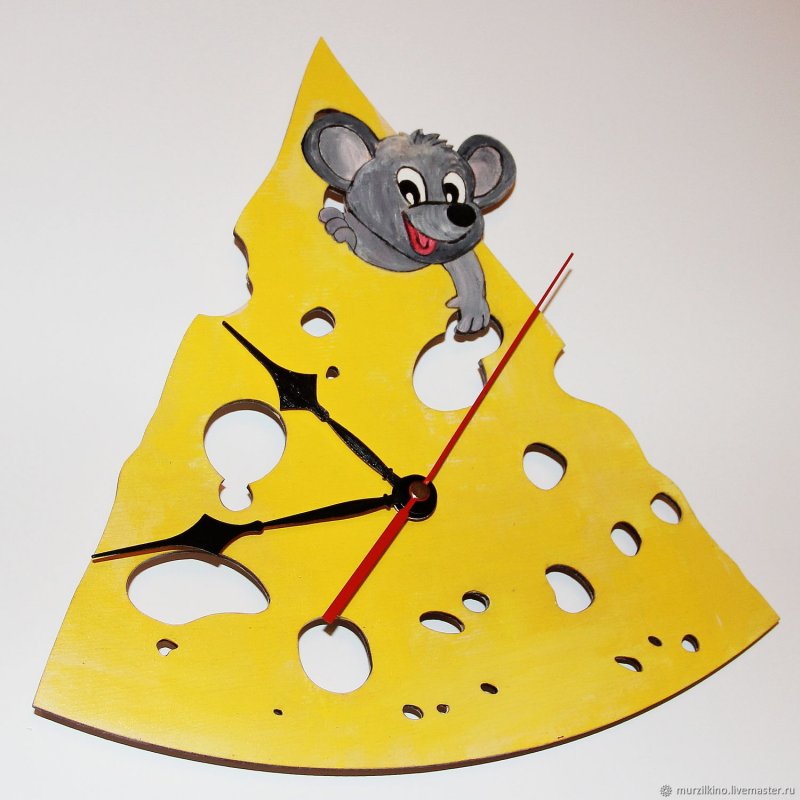 Часы в виде мышки