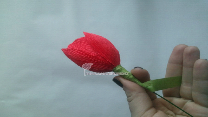 Цветочки из гофрированной бумаги тюльпаны