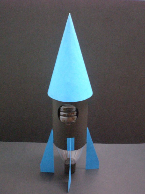 Поделка в детский сад ракета взлетает