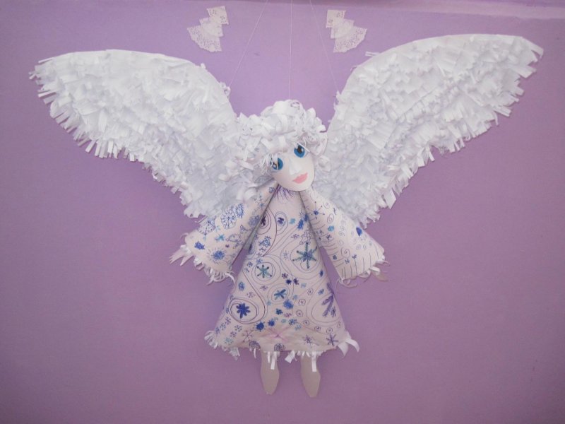 Фигурка бумажного ангела