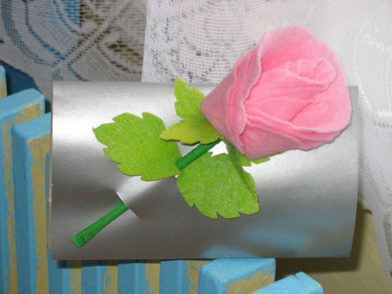 Аппликация роза из цветной бумаги