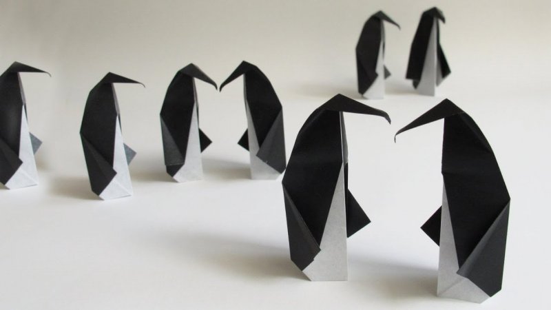Оригами Пингвин из бумаги