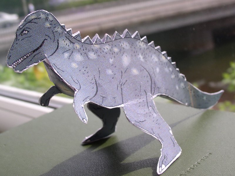 Динозавр из бросового материала