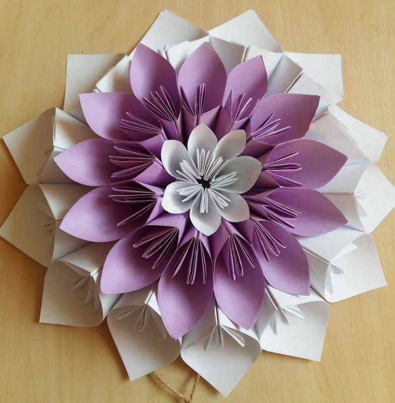 Объемные цветы из бумаги