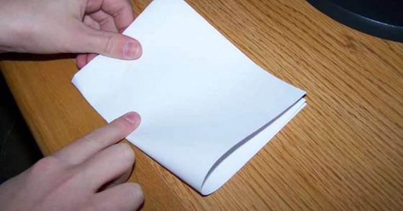 Сложить лист бумаги