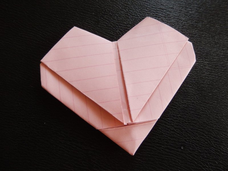 Сердечко из листа бумаги