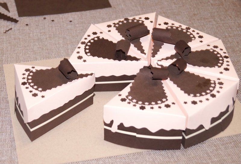 Декорация торт из бумаги
