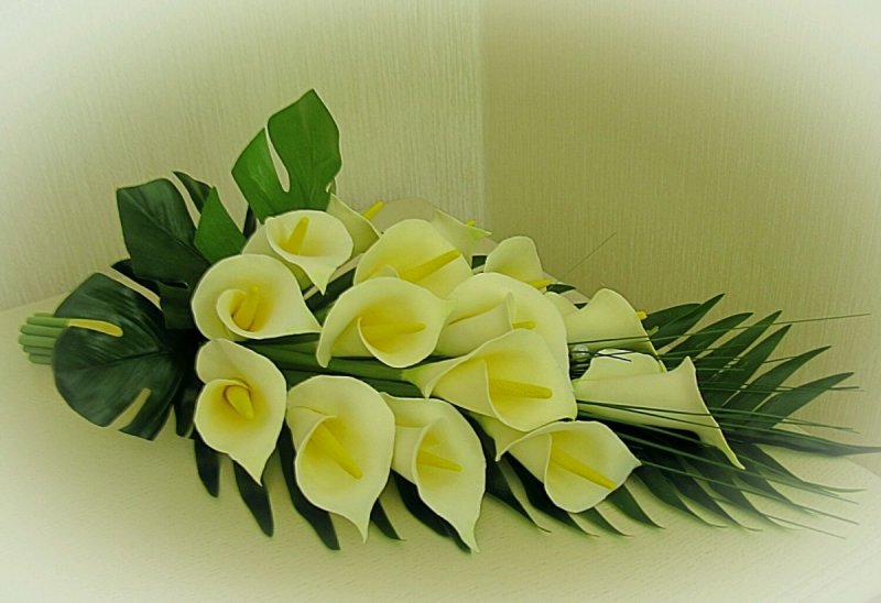 Каллы похоронные цветы
