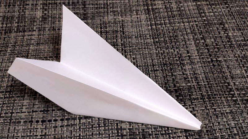 Бумажный самолетик а4