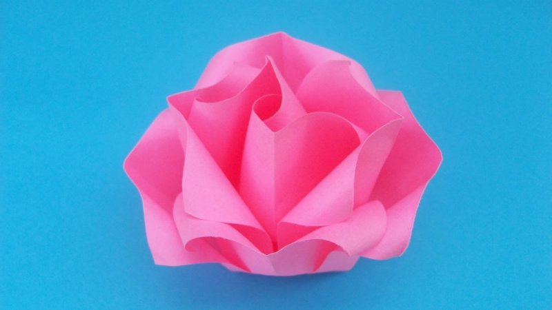 Легкий цветок из бумаги