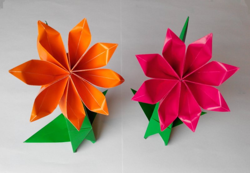 Объемный цветок из оригами