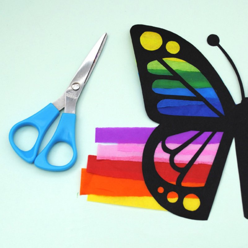Бабочка из картона и цветной бумаги