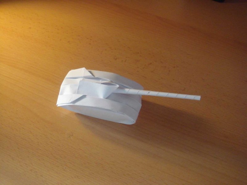 Оригами танк легкий
