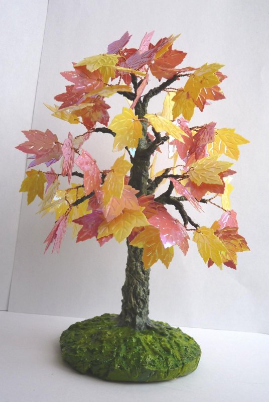 Осеннее бисерное дерево