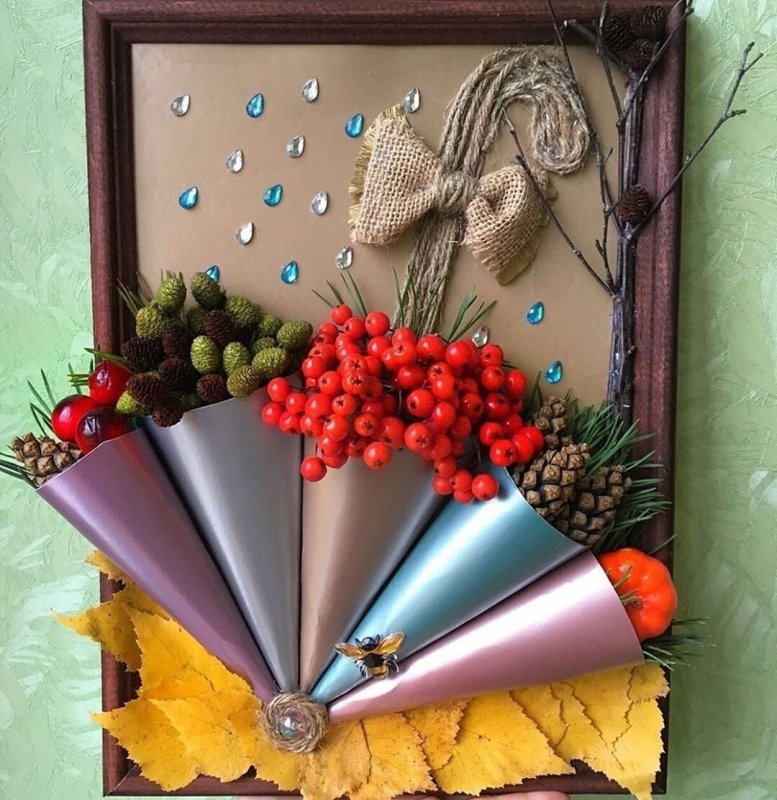 Осенняя композиция из зонтика