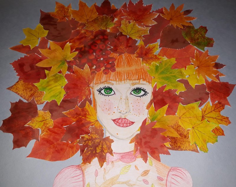 Портрет девушки из осенних листьев