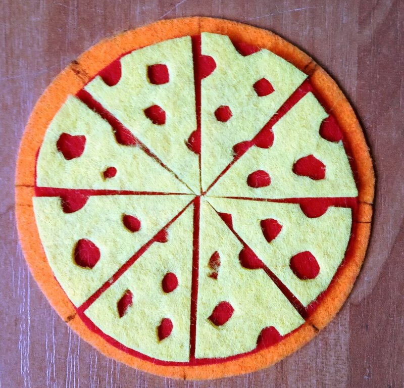 Аппликация пицца из бумаги