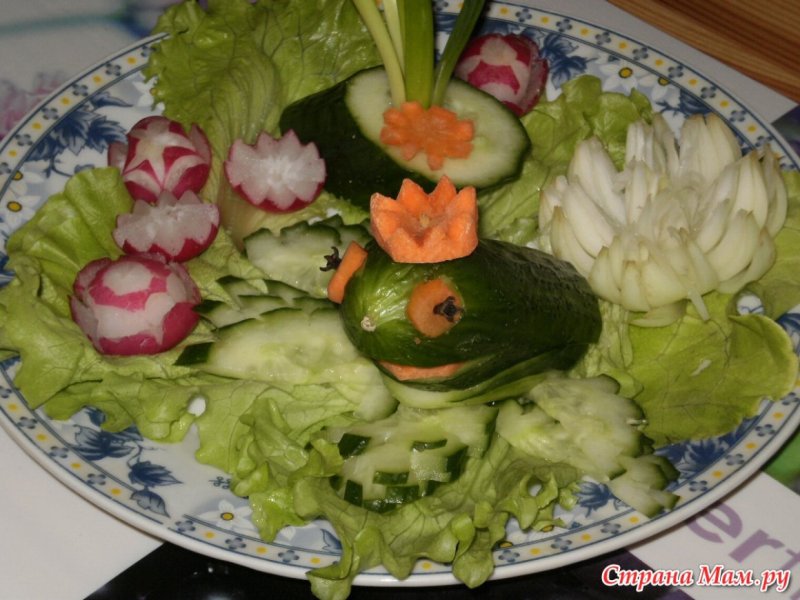Царевна лягушка из овощей