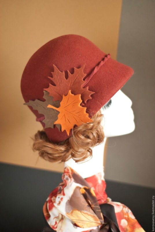 Осенняя шляпа в садик