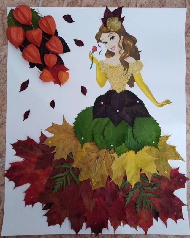 Девочка осень поделка из листьев
