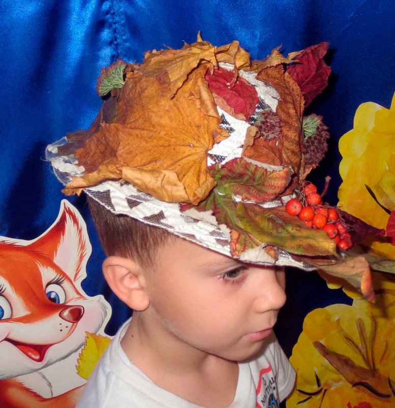 Осенняя шляпа в садик