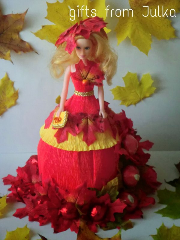 Осенняя поделка кукла в платье