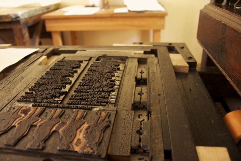 Печатный станок для дерева