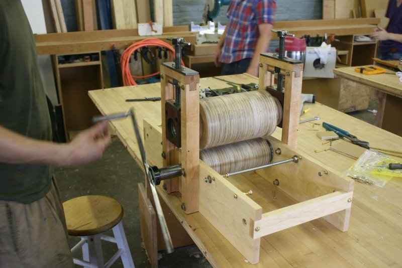 Печатный станок из дерева